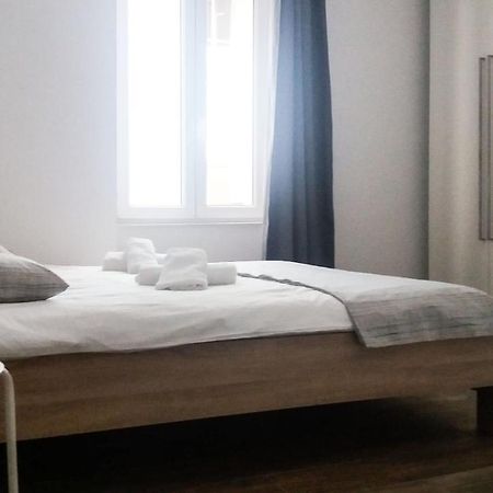 זאדאר Dinghy Apartment מראה חיצוני תמונה