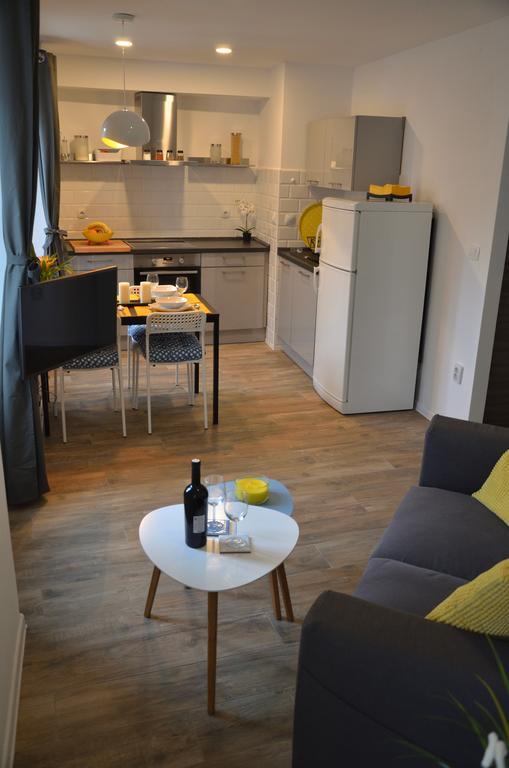 זאדאר Dinghy Apartment מראה חיצוני תמונה